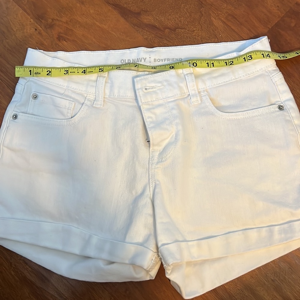 Old Navy Boyfriend Shorts - Picture 10 of 12